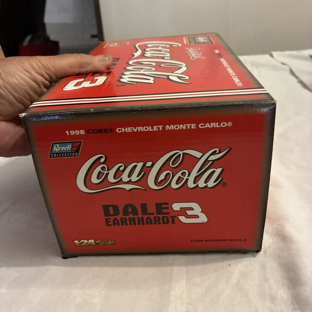 Revell 1:24 Coca-Cola Dale Earnhardt #3 1998 Chevrolet Monte Carlo Diecast Car